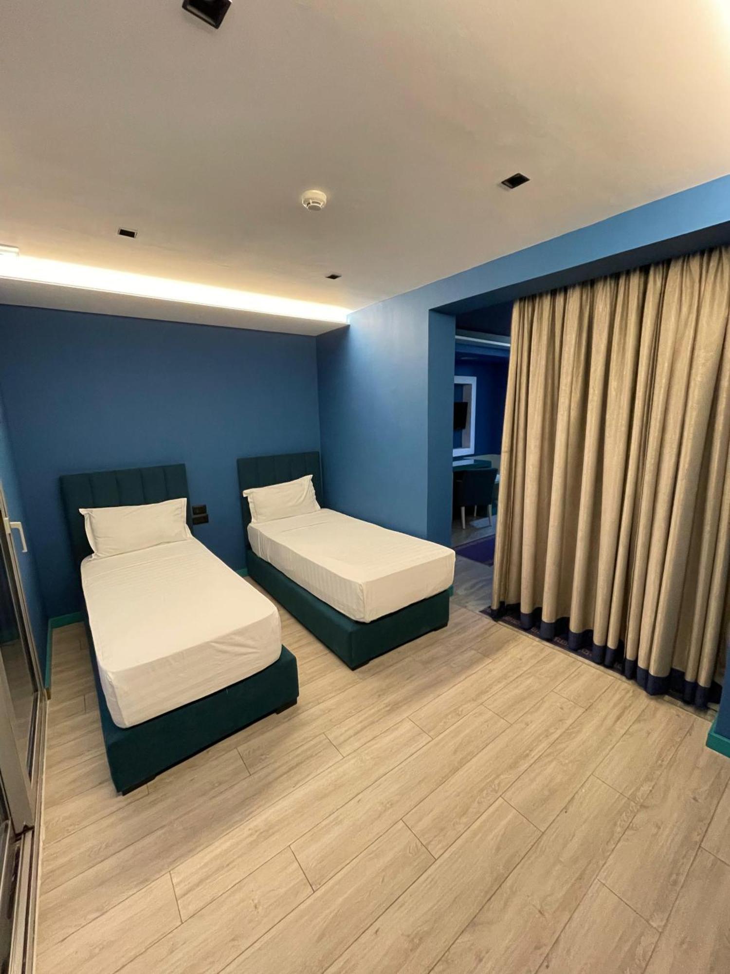 New W Hotel Tirana Eksteriør billede